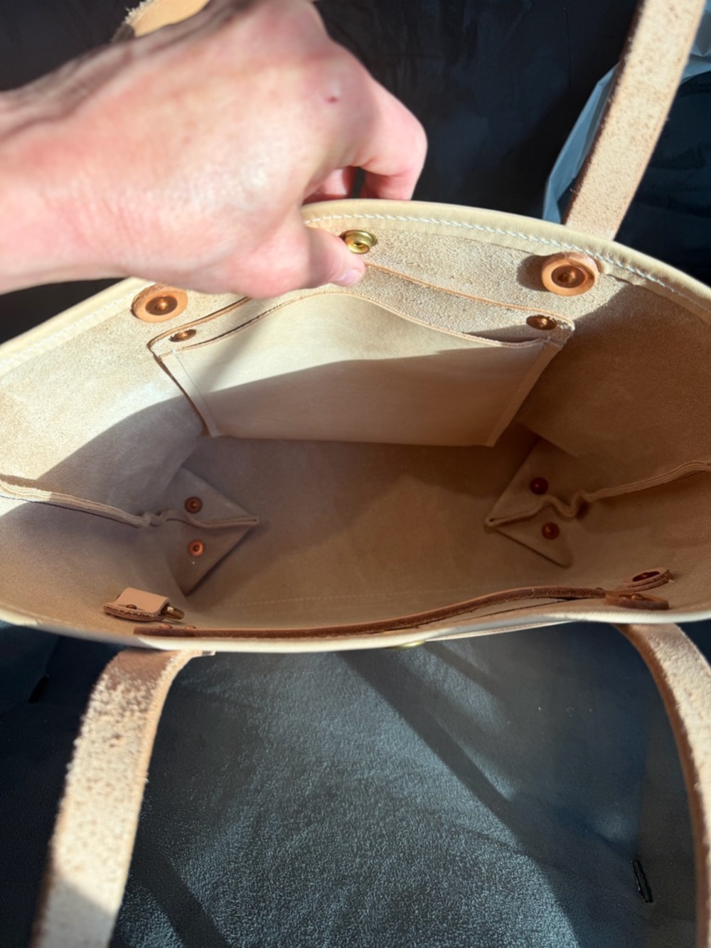 KMM & CO. Veg Tan Mini Travel Tote BNNU - Picture 6 of 7